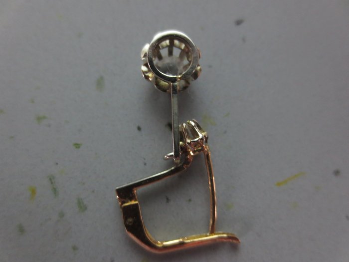 Image 2 of 18 kt. Gold - Earrings - Diamonds