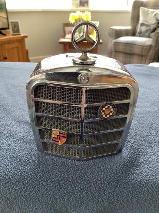 Preview of the first image of Decorative object - Cigarette Lighter - Mercedes-Benz - 1950-1960.