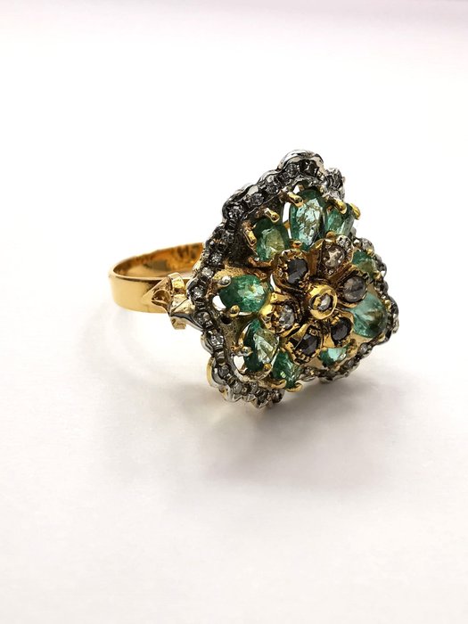 Image 3 of 14 kt. Silver, Yellow gold - Ring - 2.20 ct Emerald - Diamonds