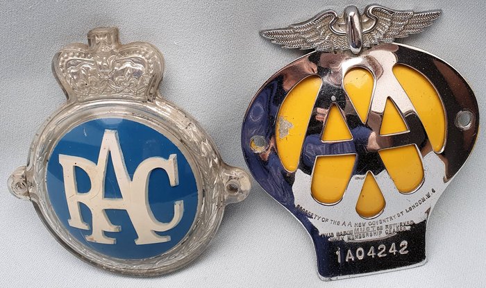 Image 2 of Emblem/mascot/badge - Grille Badge - AA en RAC - 1950 - 1970