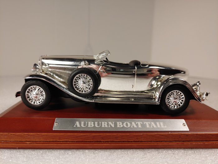 Preview of the first image of De Agostini - 1:43 - Auburn Boat Tail 1935-1937.