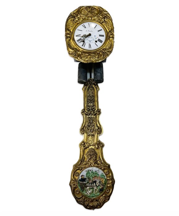 Orologio Comtoise con automa sul pendolo oscillante - Moret - Ferro (ghisa/battuto), Ottone - Fine XIX secolo