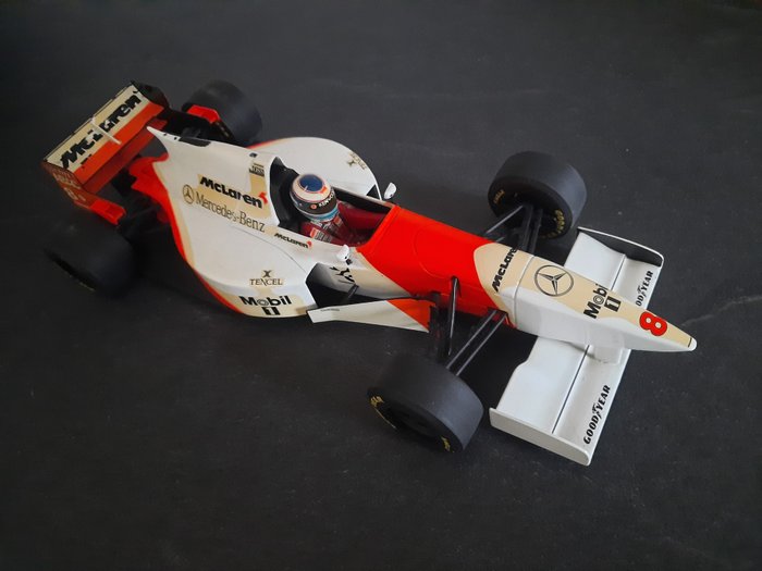 Preview of the first image of MiniChamps - 1:18 - Mclaren Mercedes MP4/10 - Mike Hakkinen.
