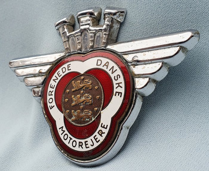 Image 2 of Emblem/mascot/badge - Geëmailleerde Grille Badge - FDM - Forenede Danske Motorejere - 1960/1970