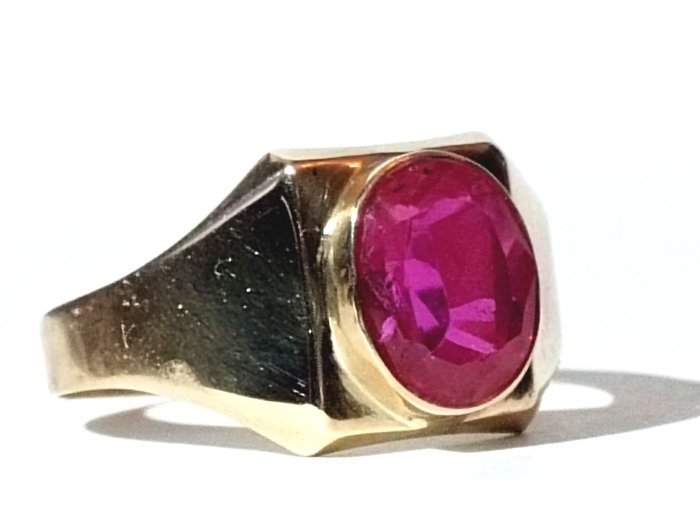 Preview of the first image of 18 kt. Yellow gold - Ring - 1.60 ct Ruby.