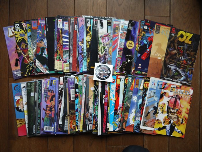 Preview of the first image of Miscellaneous - 100 Comics - no doubles - Softcover - First edition.