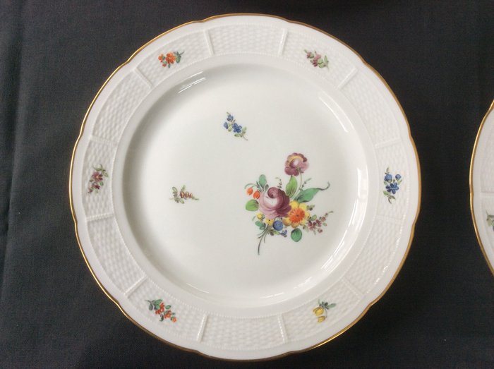 Image 2 of Porzellanmanufaktur Nymphenburg - 6 exclusive dinner plates - Romantic - Porcelain
