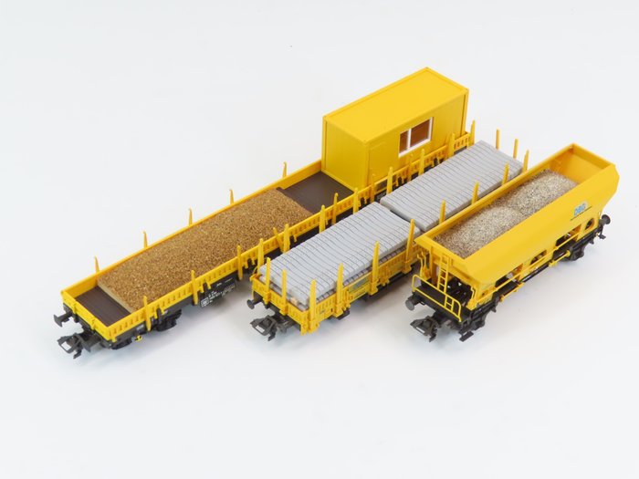 Image 2 of Märklin H0 - 49968 - Freight wagon set - Builder's group wagon set - DB