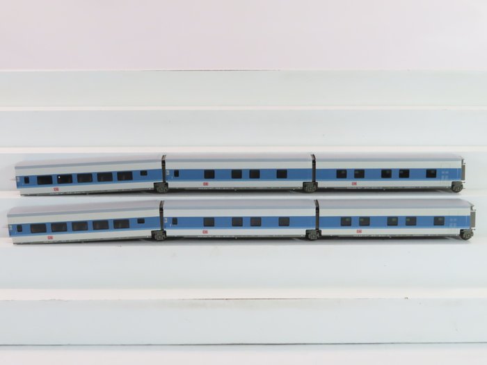 Preview of the first image of Märklin H0 - 41772 - Passenger carriage set - 2 extension sets Hotel train InterCity Night 'Talgo'.