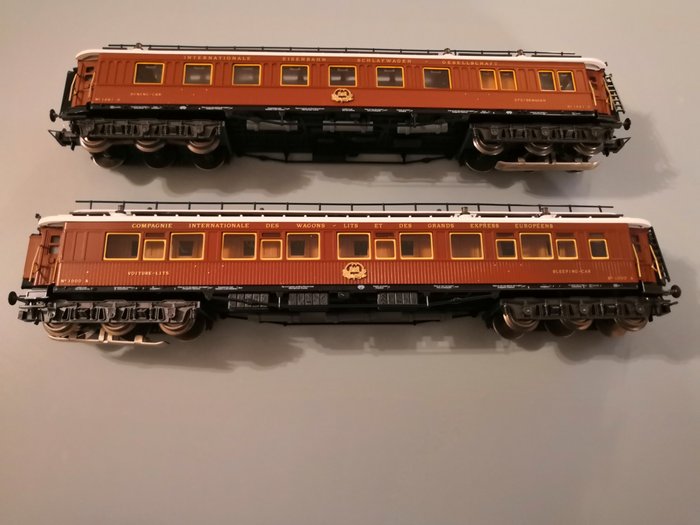 Preview of the first image of Trix H0 - 43390/543391 - Passenger carriage - 2 Orient Express cars - C.I.W.L..