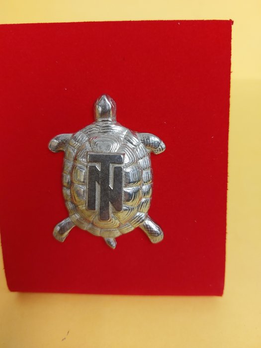 Preview of the first image of Emblem/mascot/badge - Tazio Nuvolari - Sconosciuta - 1940-1950.