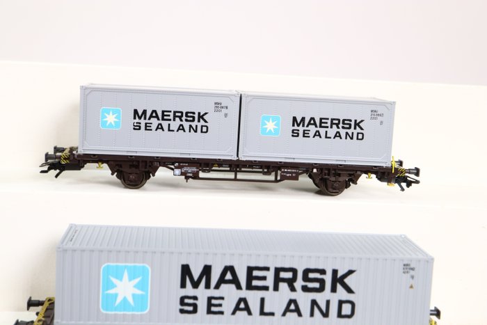 Image 3 of Märklin H0 - Uit set 47687 - Freight carriage - Five container wagons 'Maersk' - DSB