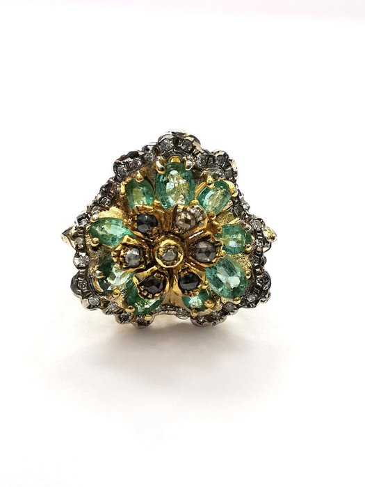 Preview of the first image of 14 kt. Silver, Yellow gold - Ring - 2.20 ct Emerald - Diamonds.