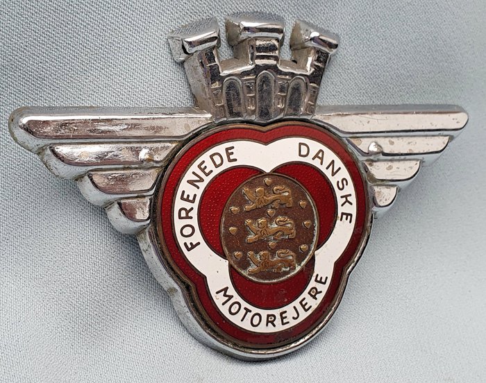 Image 3 of Emblem/mascot/badge - Geëmailleerde Grille Badge - FDM - Forenede Danske Motorejere - 1960/1970