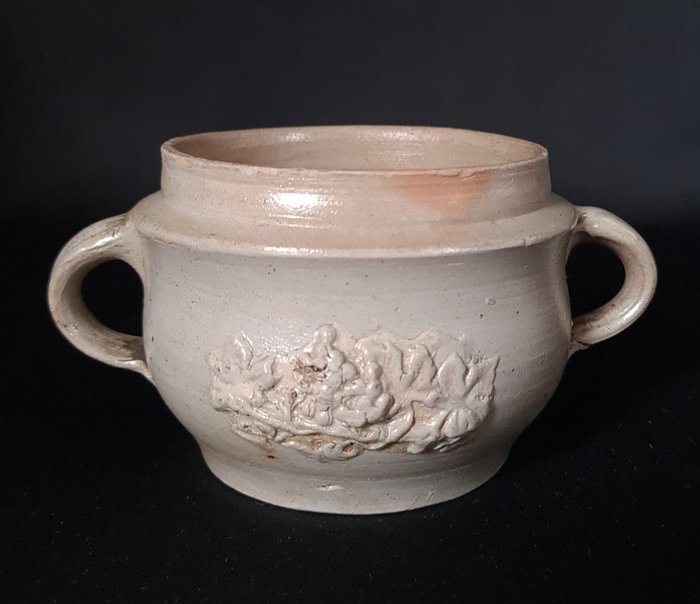 Image 3 of Butter Pot (Butterdose) Stoneware ca.1825 - Earthenware