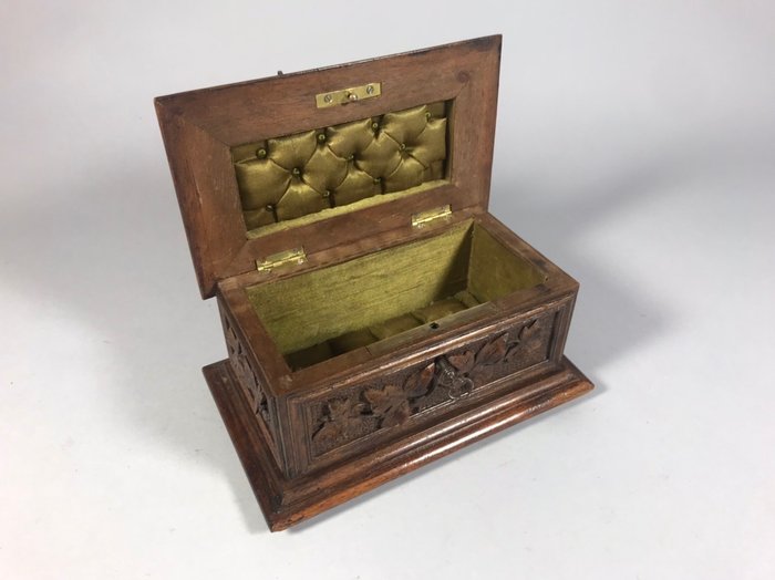 Image 2 of Jewellery box - Fruit wood - Circa 1900