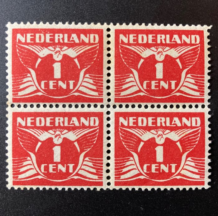 Preview of the first image of Netherlands 1926 - Flying Dove with variety: stamps overinked - NVPH 170A.