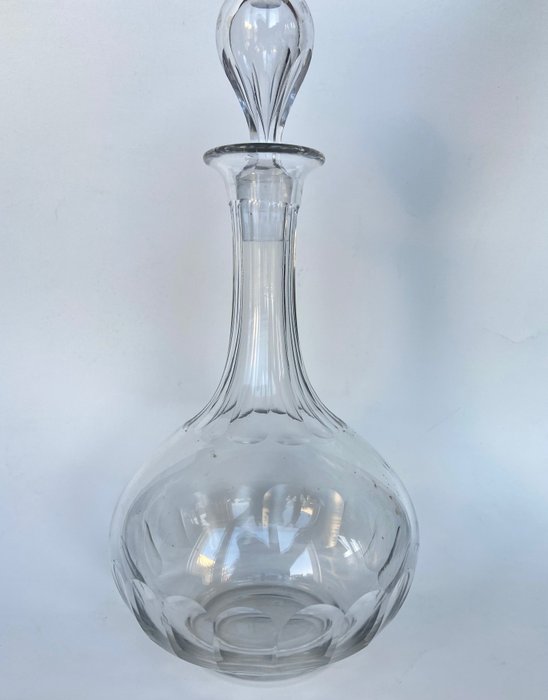 Preview of the first image of Baccarat - Magnificent Decanter - Cut crystal.
