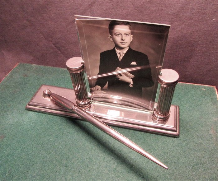 Preview of the first image of Art Deco - desk accessory (2).