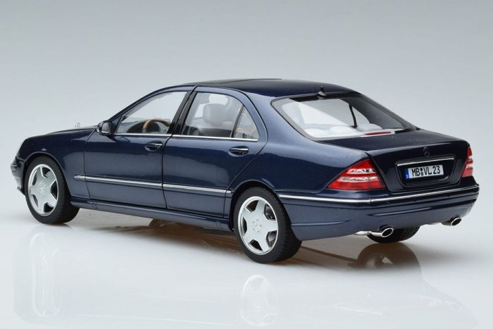 Image 2 of Norev - 1:18 - Mercedes Benz S55 AMG (W220) - 2000