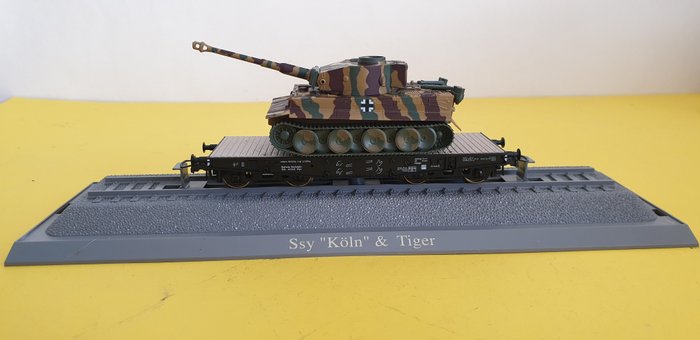 Image 3 of Roco H0 - 856 - Freight carriage - Mini tanks heavy duty truck Ssy Cologne & cargo Panzer Tiger - D