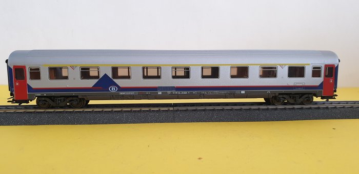 Image 2 of Märklin H0 - 4351 - Passenger carriage - Eurofima wagon of the 1st in Memling livery - SNCB NMBS