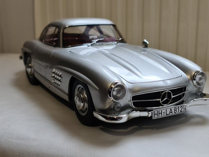 Preview of the first image of Norev - 1:12 - Mercedes Benz 300 SL Coupe - 1954.