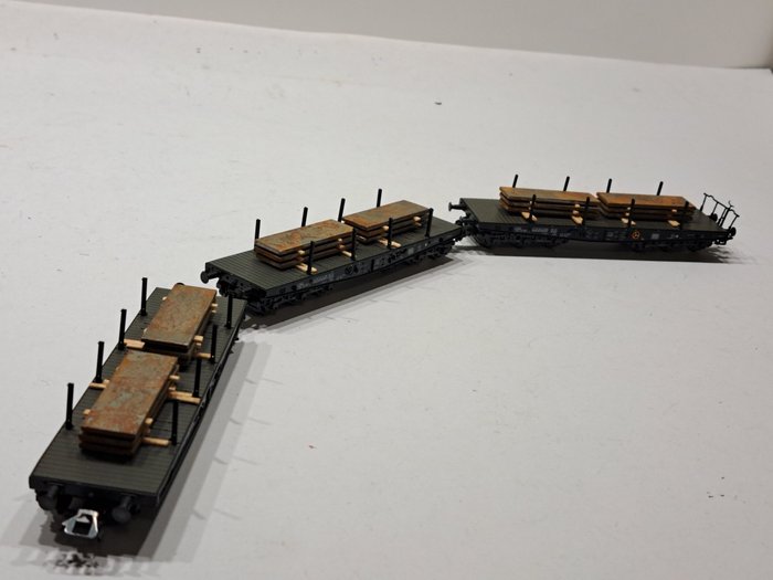 Image 2 of Märklin H0 - Freight carriage - 3x 6-axle heavy transport wagon with a load of real iron steel plat