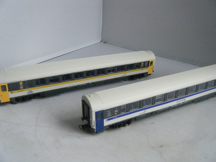 Preview of the first image of Piko H0 - 57607 - Passenger carriage set - 2 carriages - Interconnex.