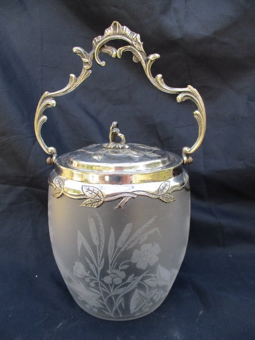 Preview of the first image of Saint-Louis-Baccarat. Cookie Bucket. Acid-etched crystal. Circa 1900 - Art Nouveau - Crystal - Silv.