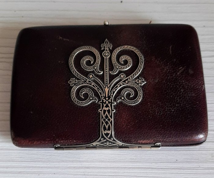 Preview of the first image of Cigar case - Leather - Late 19th century.
