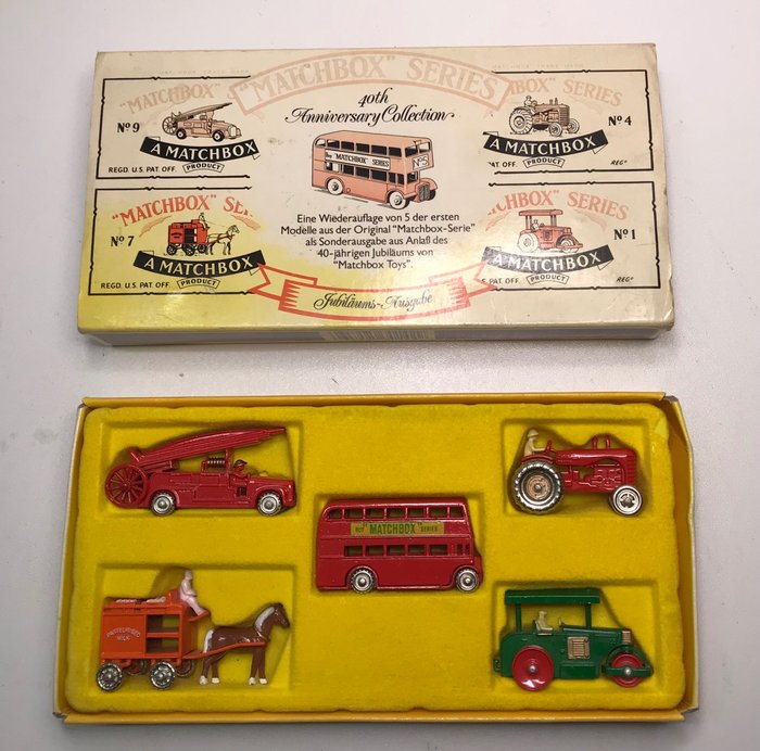Preview of the first image of Matchbox series 40th Anniversary Collection - The models measures approx 5 to 6 cm long - 5 models.