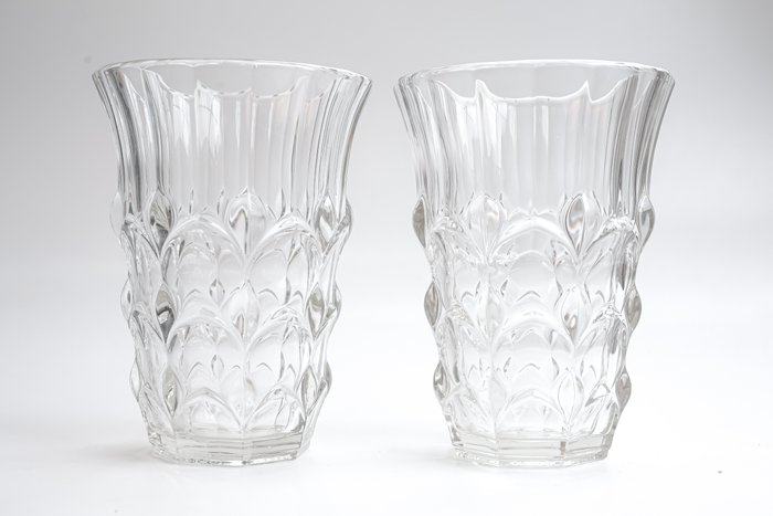 Image 2 of Charles Graffart - Val Saint Lambert, Luxval - pair of vases 'Roland' (2)