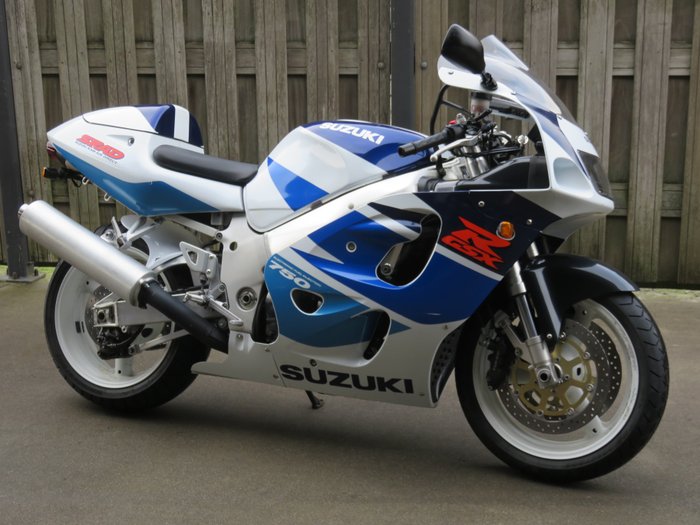 Preview of the first image of Suzuki - GSX-R 750 - 1999.