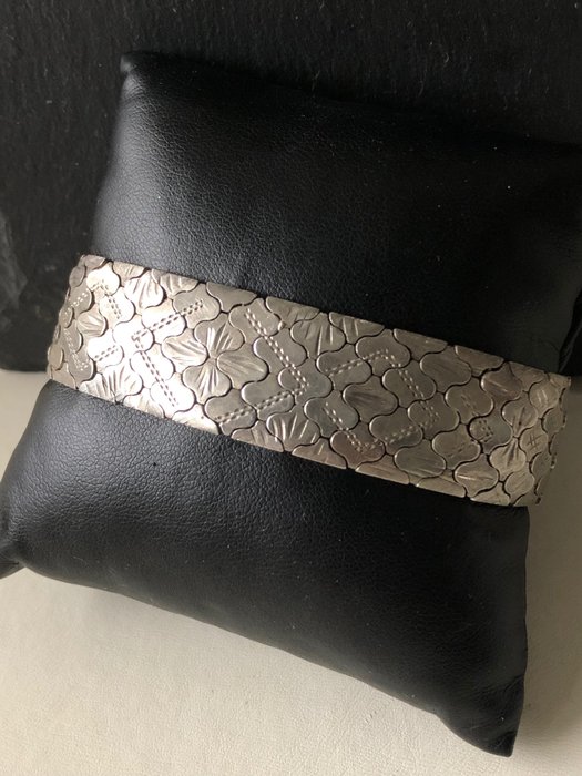 Preview of the first image of 835 Silver - Bracelet.