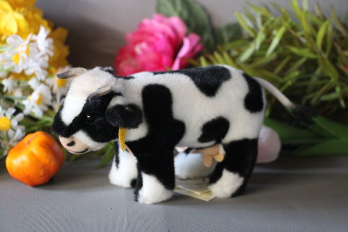 Preview of the first image of Steiff - Vintage - EAN 052675 - Bessy the cow - 1990-1999 - Germany.