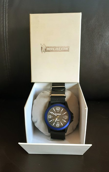 Preview of the first image of Watch/clock/stopwatch - Montre neuve Logo Michelin / Ecrin - Michelin.