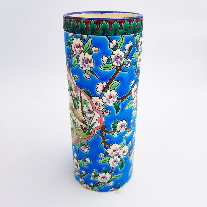 Preview of the first image of Longwy - Vase (1).