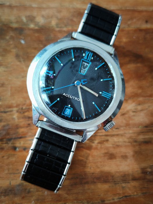 Preview of the first image of Bulova - Accutron Day Date 218 Tuning Fork Stimmgabeluhr - Men - 1970-1979.