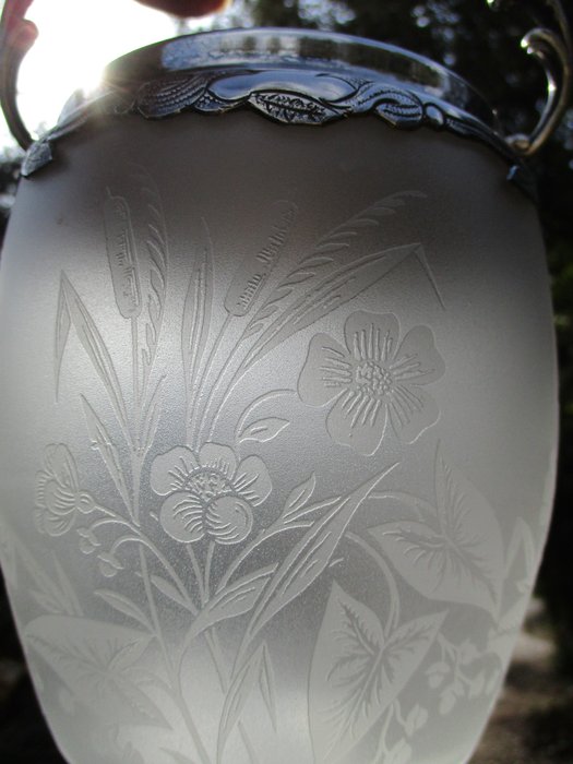 Image 3 of Saint-Louis-Baccarat. Cookie Bucket. Acid-etched crystal. Circa 1900 - Art Nouveau - Crystal - Silv