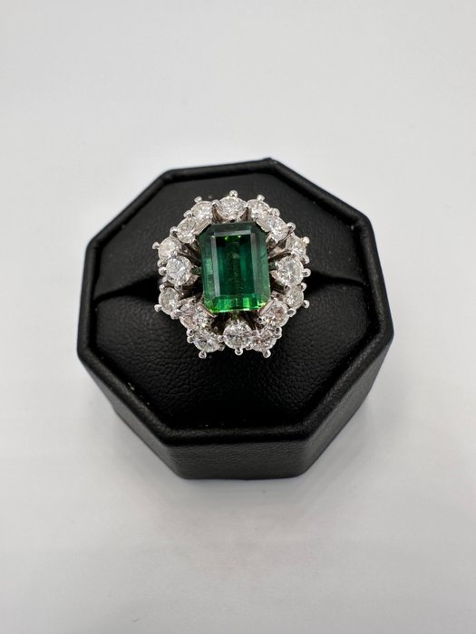 Preview of the first image of 18 kt. White gold - Ring Tourmaline - Diamonds.