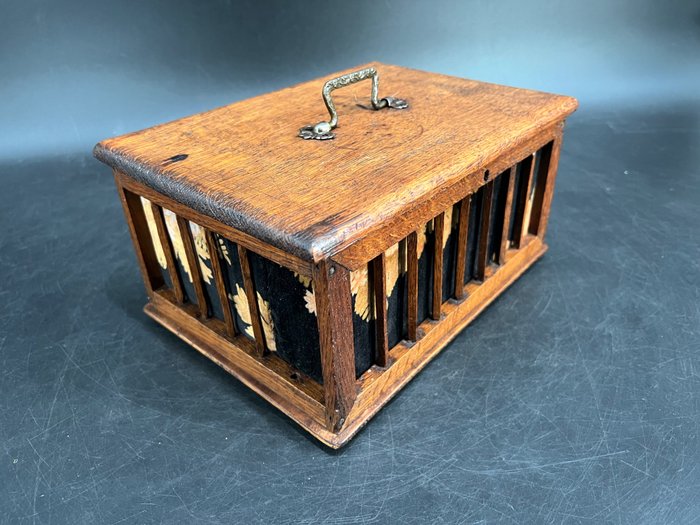 Image 3 of decorative box - Oak - 19th century