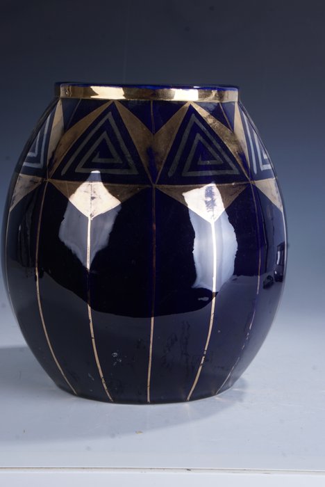 Antoine Gustave De Bruyn - Faïencerie de Fives Lille - Blaue Art-Deco-Vase mit modernistischem vergoldetem Dekor