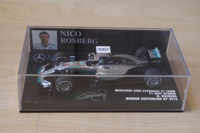 Preview of the first image of MiniChamps - 1:43 - Mercedes AMG Petronas W07 Hybrid N. Rosberg.