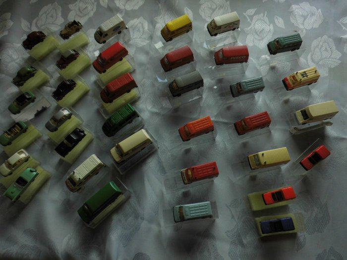 Preview of the first image of Praline - 1:87 - 35 Models - Ford - Fiat.