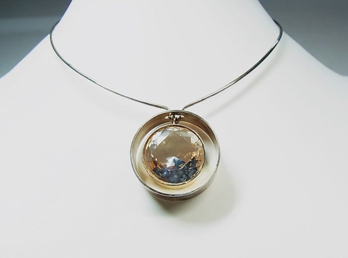 Image 2 of Skandinavische Goldschmiede-Arbeit - 925 Silver - Necklace with pendant - 25.00 ct Quartz - faceted