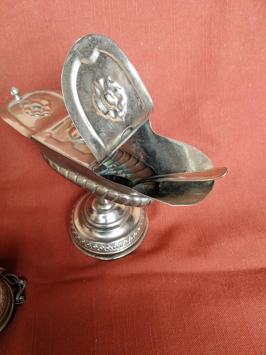 Image 2 of thurible and boat (2) - Silver-plated - Late 19th century