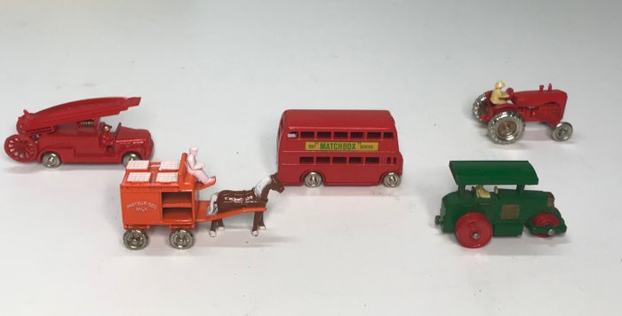 Image 3 of Matchbox series 40th Anniversary Collection - The models measures approx 5 to 6 cm long - 5 models