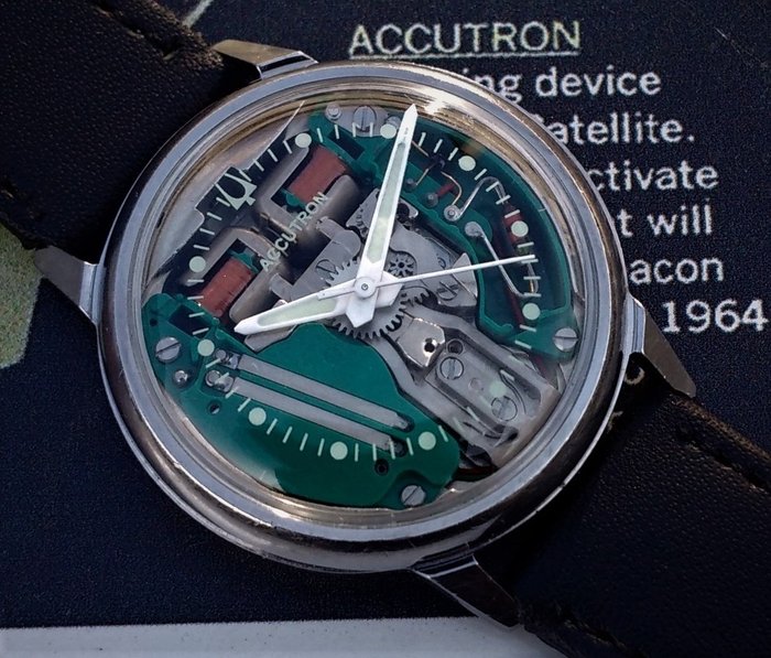 Preview of the first image of Bulova - Accutron Spaceview M4 214-Révisée - Men - 1964.