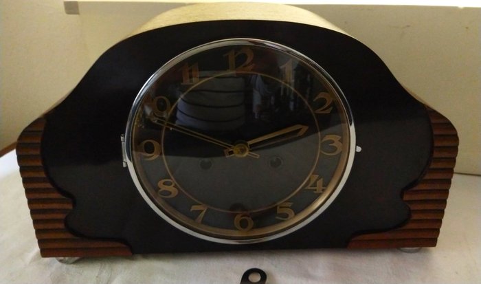 Preview of the first image of Art Deco mantel clock.